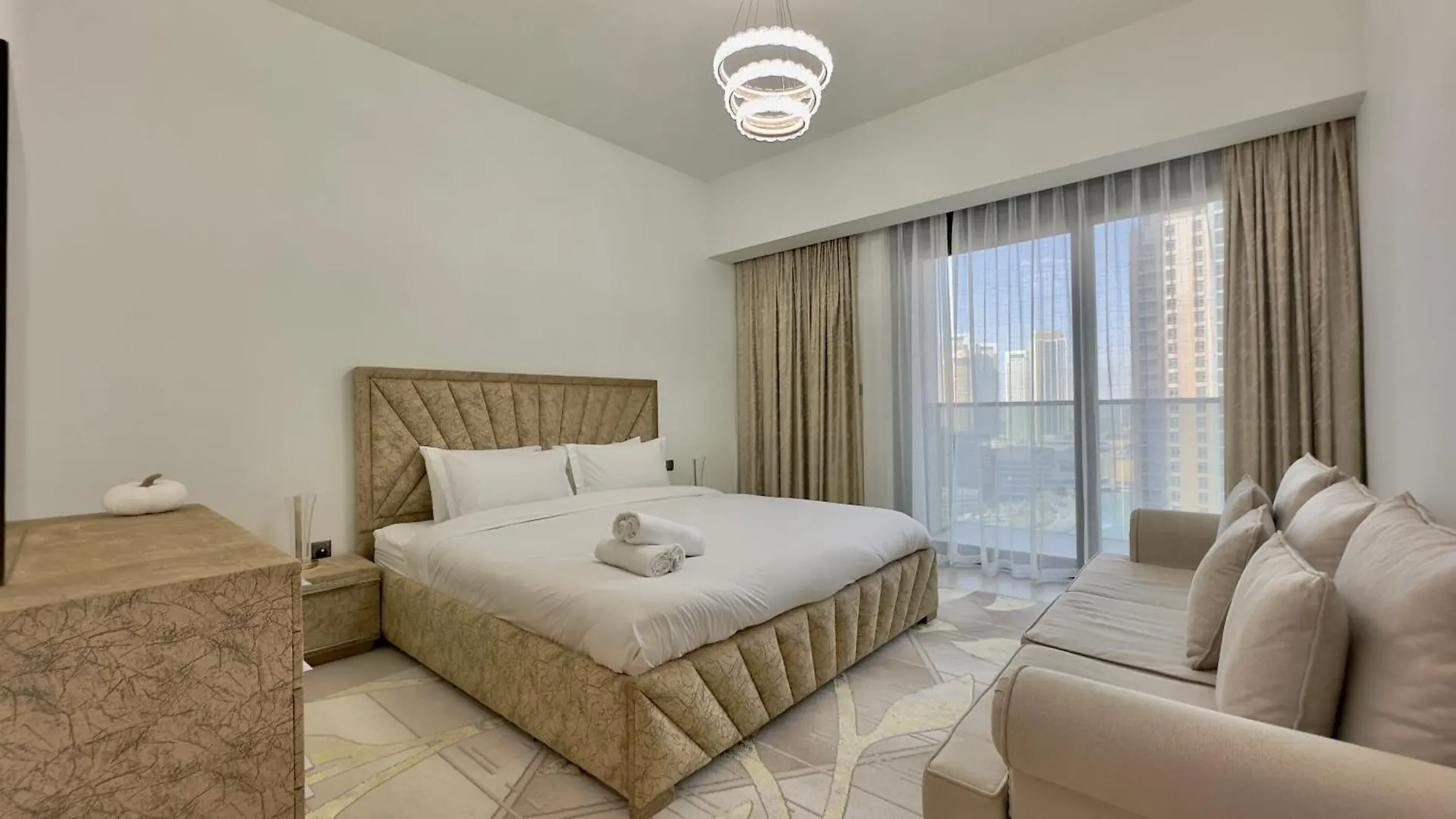 Appartamento Stunning 3Br With Burj Khalifa & Fountain Views By Bhavan Vacation Homes Dubai